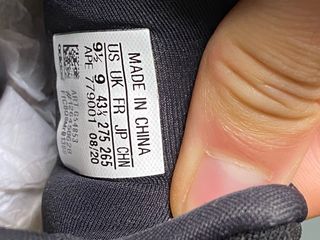 Adidas Yeezy 700 V3 Safflower