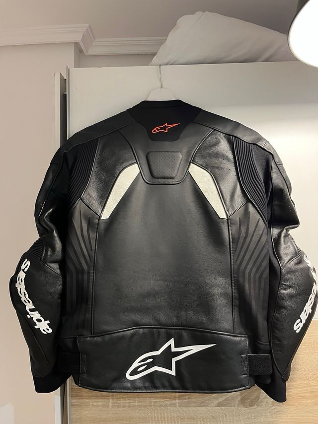 Chaqueta Alpinestars GP Plus V4 Negra