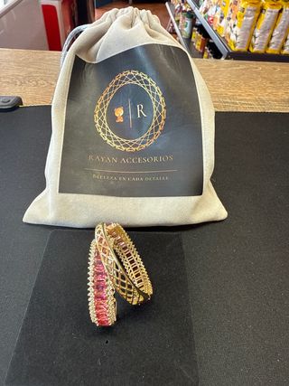 pendientes Laminados 14k con Piedras Rosas