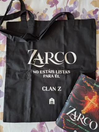 Libro Zarco Clan Z y complementos de lectura