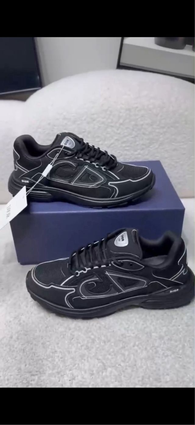 Zapatillas Dior Negras y Plateadas