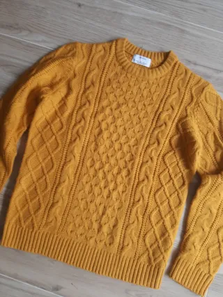 Jersey Mostaza Talla M.Bershka 