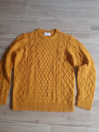 Jersey Mostaza Talla M.Bershka 