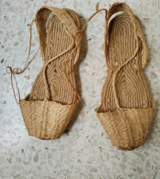 Alpargatas de esparto hechas a mano