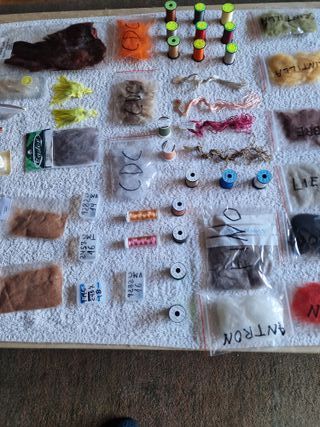 Material para montaje de moscas