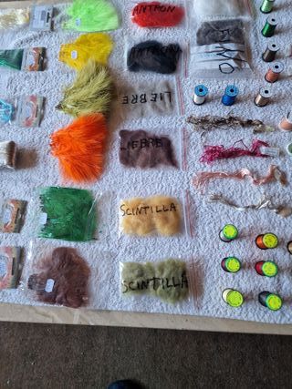 Material para montaje de moscas