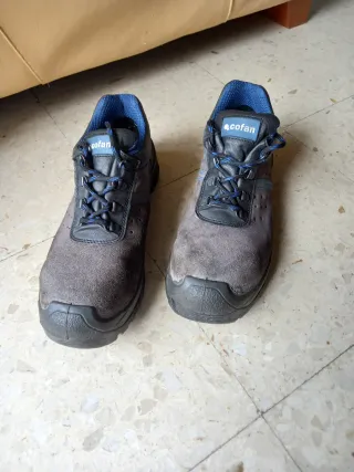 Zapatos de seguridad Cofan grises y azules