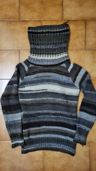 Maglione collo alto righe