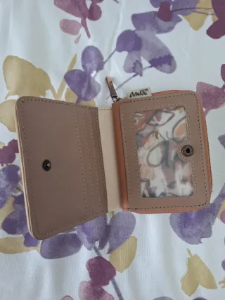 Cartera Anekke