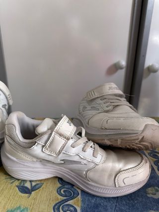 Lote Zapatillas Joma niña blancas y plateadas