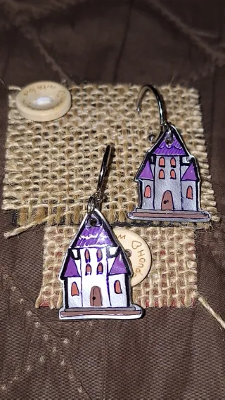 Pendientes Casa Embrujada Halloween Morado Blanco