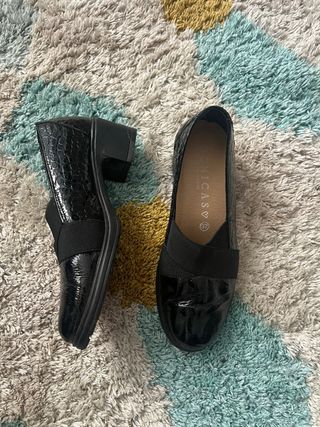 Zapatos negros piel talla 37-38