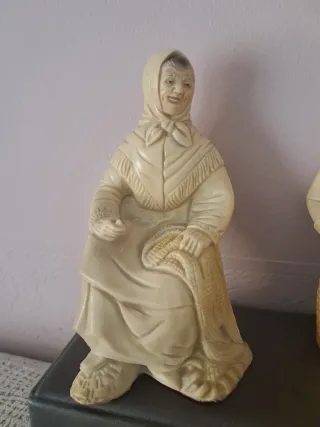 Figuras decorativas de pareja antigua
