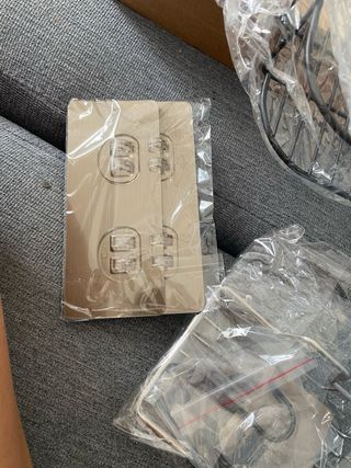 Estanterías de baño nuevas