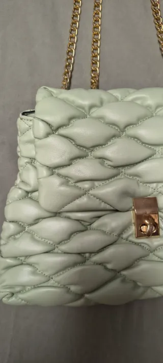 Bolso acolchado verde menta