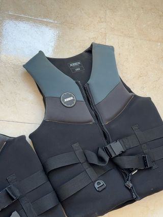 Chalecos Jobe Moto de Agua Talla S ,М , XL 