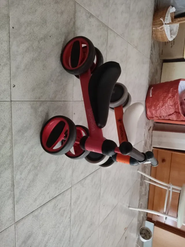 Bicicleta de equilibrio para bebé