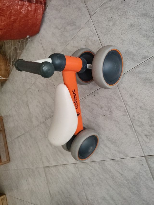 Bicicleta de equilibrio para bebé