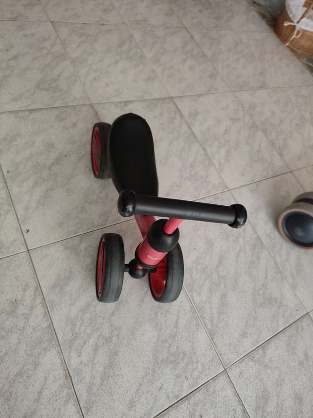 Bicicleta de equilibrio para bebé