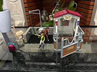 Schleich Zona de Banho + Box Cavalos