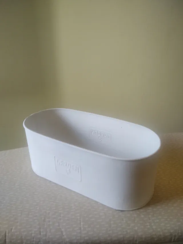 Macetero metálico blanco
"GARDEN"