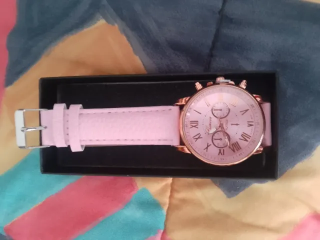 Set 3 relojes elegantes
Pack los 3= 15€
Uno=7€