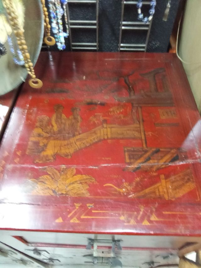 Urge.Mueble chino (último precio)