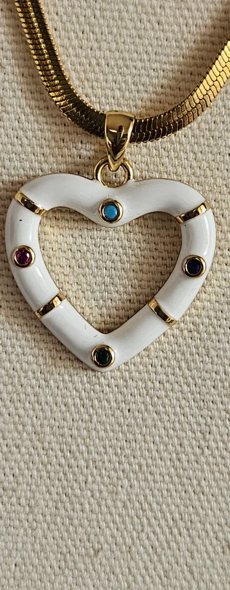 Collar Corazón Baño Oro con Piedras