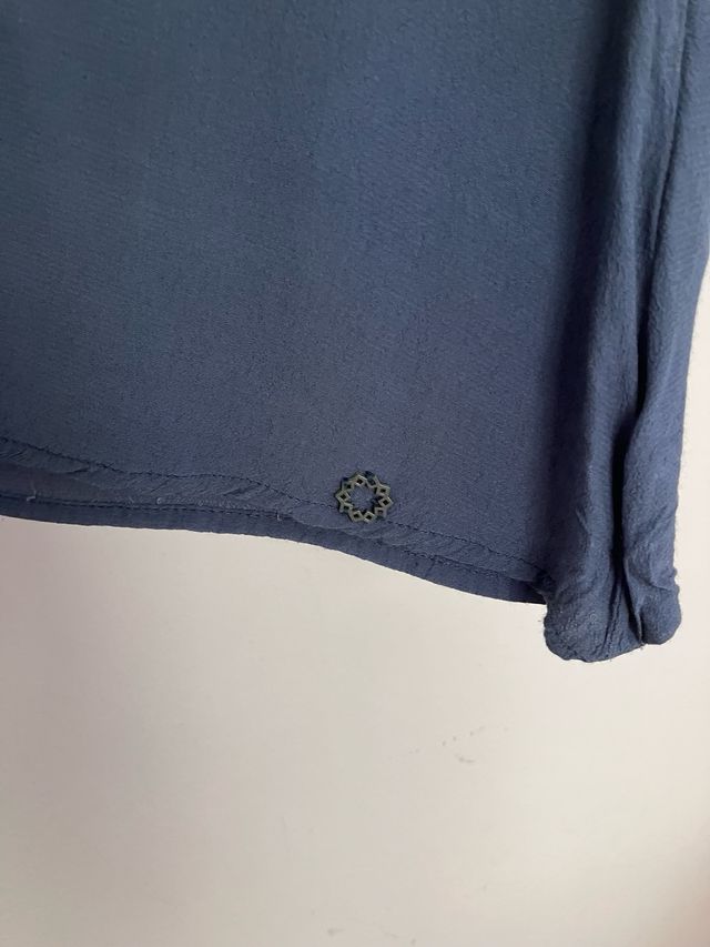 Blusa mujer cuello Peter Pan tachuelas