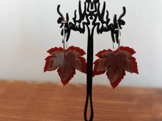 Pendientes de hoja.