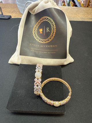 pendientes Laminados 14k con Circonitas