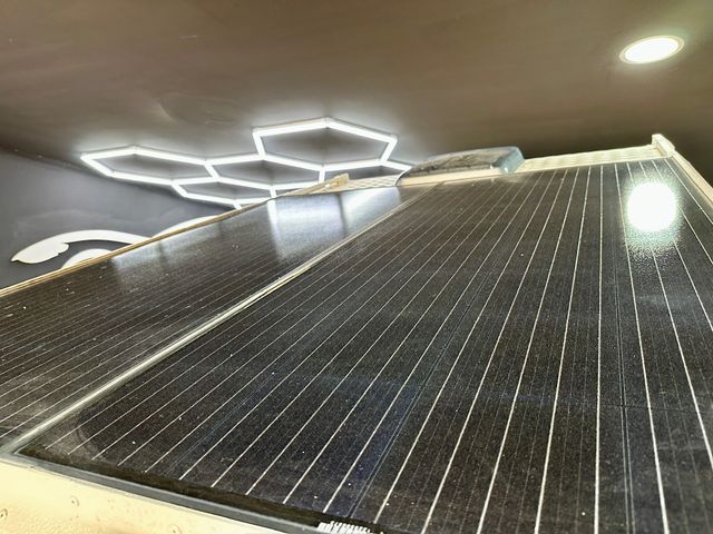 Jeep WRANGLER 4XE miniCamper 381cv