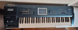 Sintetizador Korg Triton Extreme 61