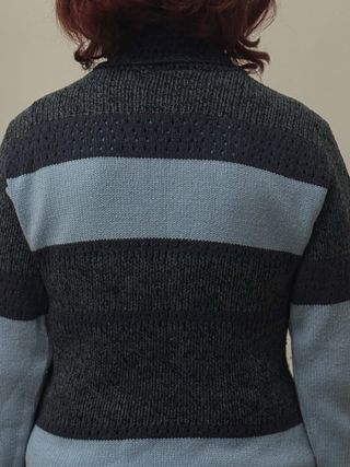 Jersey de punto cuello alto rayas
