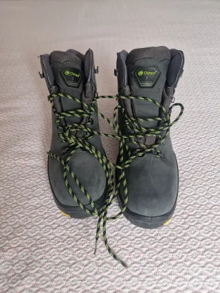Botas de montaña Chiruca Talla 44
