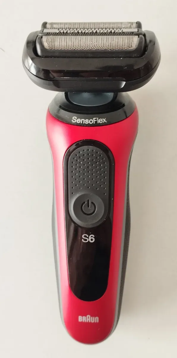 Afeitadora Braun S6 SensoFlex Roja