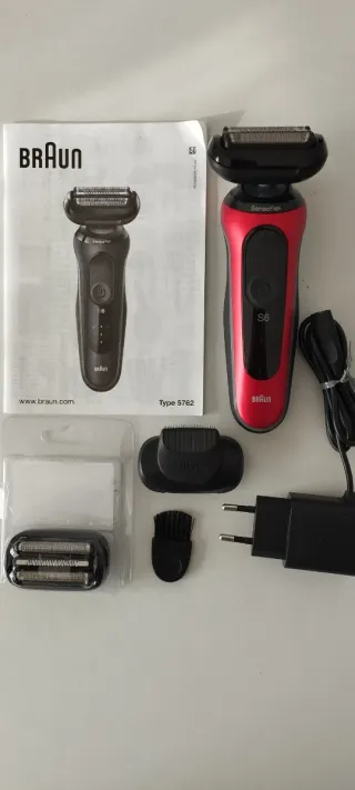 Afeitadora Braun S6 SensoFlex Roja