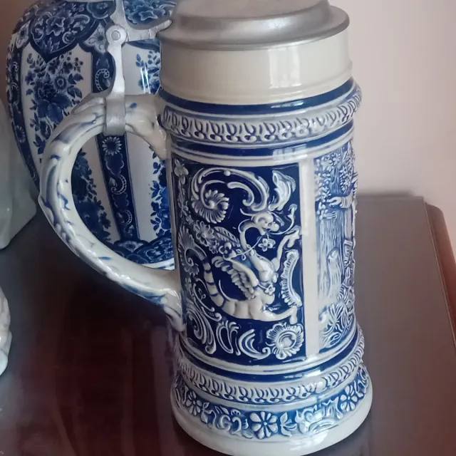 Jarra cerveza antigua sellada