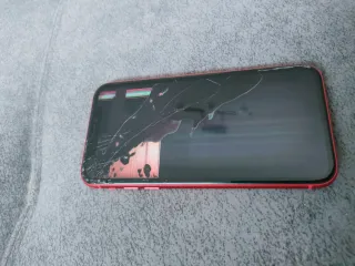 iPhone 11 rosso