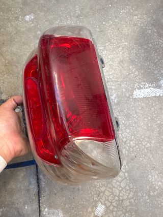 Faro trasero Kymco Movie XL 125