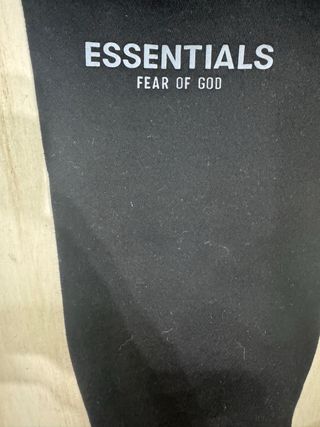 Pantalones Essentials Negros