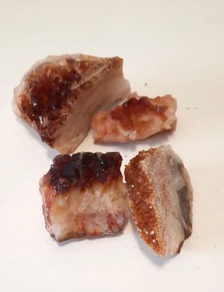 4 Drusas Citrino - 204 Gr