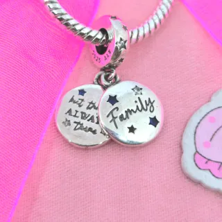 CHARM FAMILIA PLATA ESTRELLAS