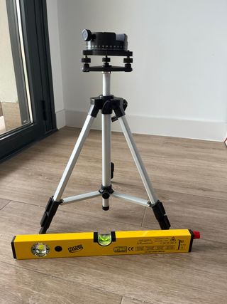 Nivel láser Fischer con trípode