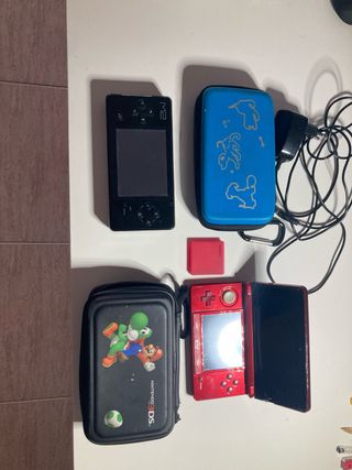 Consola M2 y Nintendo 3DS con fundas