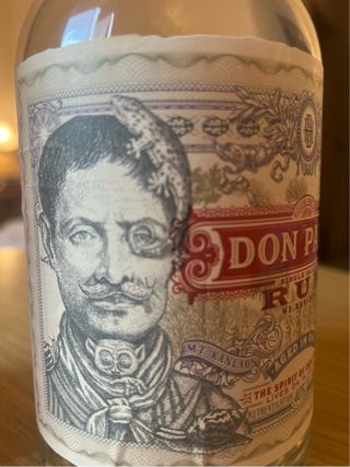 Lattina + bottiglia Don Papa Rum