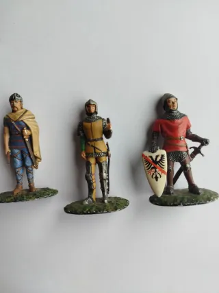 Lotto 18 Soldatini di Piombo + Cavallo e il soldato