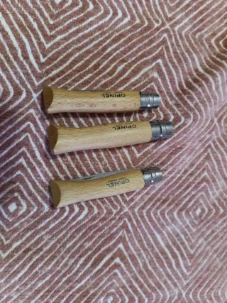 3 coltelli in legno Opinel