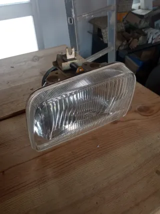 Faro derecho Ford Fiesta MK1