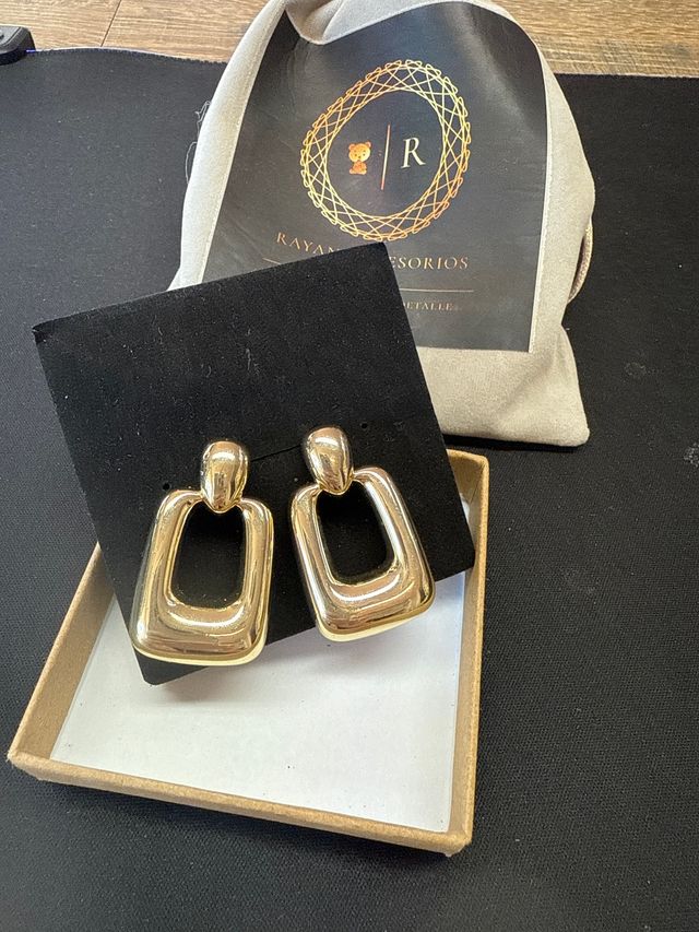 Pendientes laminado 14k